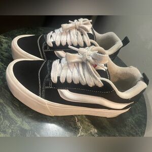 STACKED VANS! Men’s 6.5 which is equal to a Women’s 8.5
Black and White Low-Top